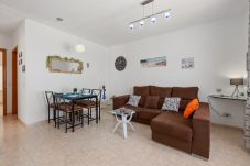 Apartamento en Playa Honda - Casa Donna - Dos habitaciones, wifi y patio en Pla