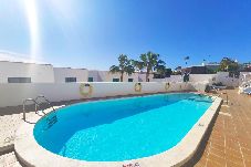 Studio in Puerto del Carmen - Casa Zoe · ZOE; two beds, TV, equipped kitch